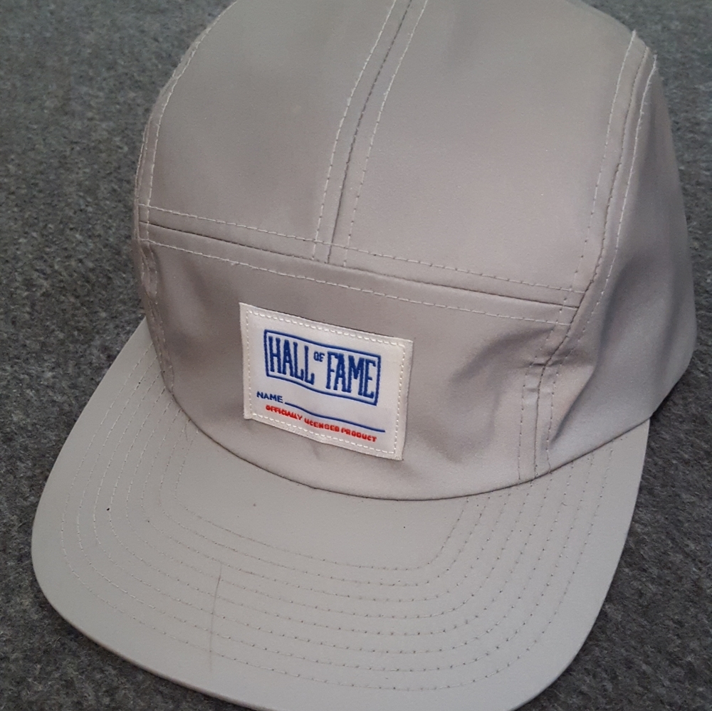 Refelctive 5 panel hat.
